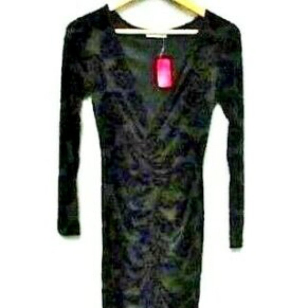 A'GACI Women's Dress Size M, Black, Long with Velvet Roses